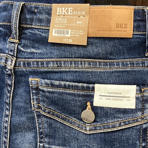 NWT BKE Stella blue jeans size 29S 29 short high stretch Midrise bootcut - Picture 7 of 14